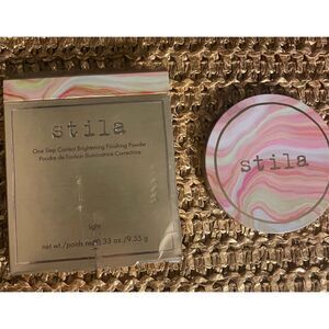 *CLEARANCE* Stila One Step Correct Brightening Finishing Powder NEW $36